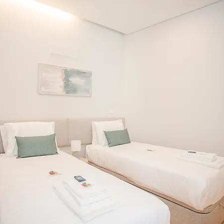 Apartment Liiiving In - Aliados Stone
