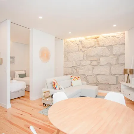Apartment Liiiving In - Aliados Stone *